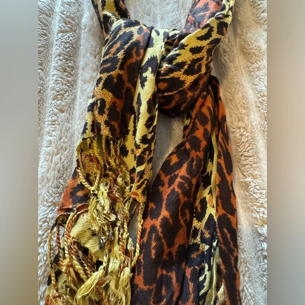 NWOT Leopard Print Scarf